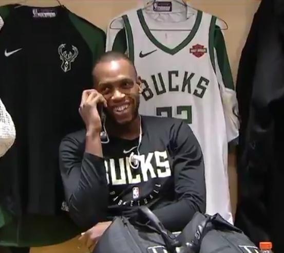 训练师“嘲讽”诺维茨基：你现在跑步都需要用日历来计时（训练师调侃诺维茨基：你跑步慢到得用日历计时）