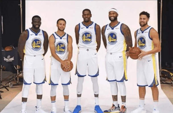 记者：帕拉蒂奇将任紫百合足球总监，此前曾操刀C罗转会尤文（记者称帕拉蒂奇将出任佛罗伦萨体育总监，曾主导C罗加盟尤文）