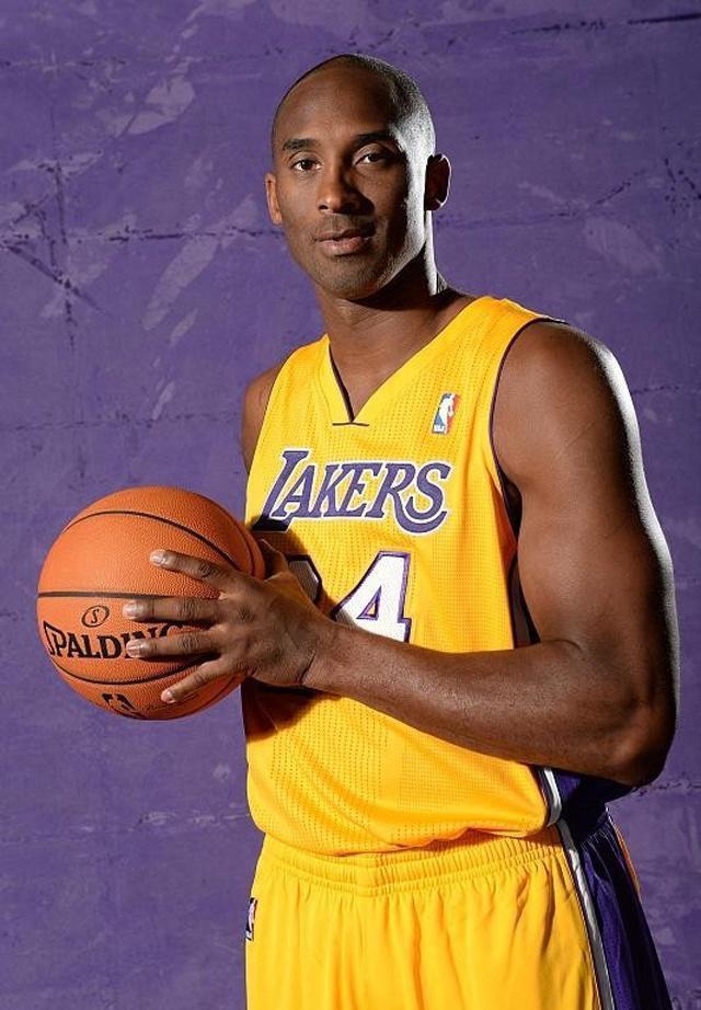 萨索洛客场3-0亚特兰大，贝拉尔迪2球1助当选全场最佳球员（萨索洛客场三球零封亚特兰大，贝拉尔迪2射1传荣膺全场最佳）