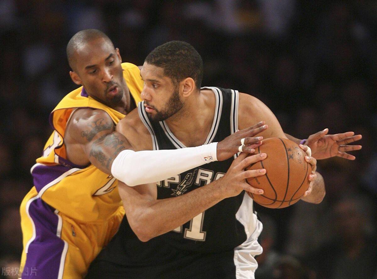 斯基拉：佛罗伦萨正与前切尔西助教瓦诺利谈执教事宜（斯基拉：佛罗伦萨与前切尔西助教瓦诺利洽谈执教）