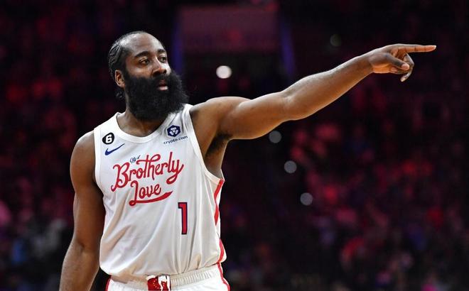 热那亚2-1逆转维罗纳，托斯比建功，洛伦佐-科隆博破门（热那亚2-1翻盘维罗纳：托斯比进球，洛伦佐-科隆博破门）