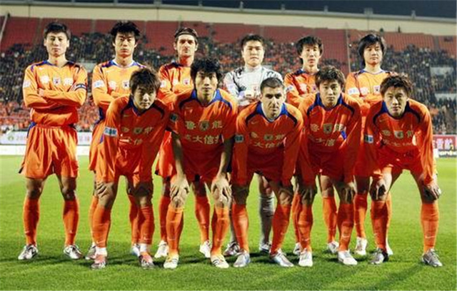 “这才是真正的足球”，特朗普提议给美式橄榄球改名（特朗普建议美式橄榄球改名：称“真正的足球”另有所指）