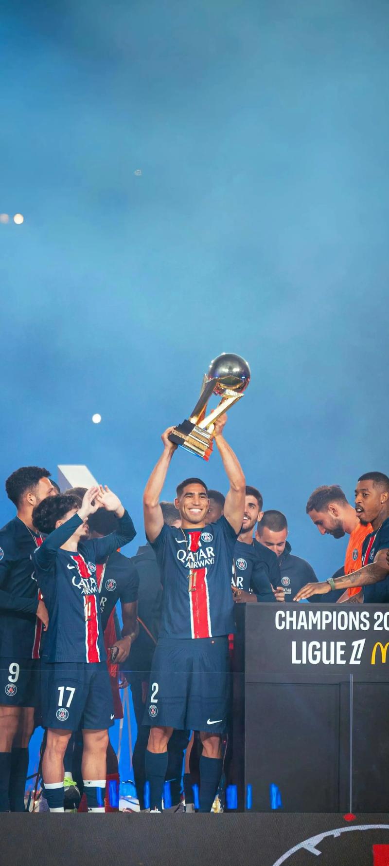 北京女排17岁副攻金佳宝排超首秀表现亮眼（北京女排17岁新星金佳宝排超处子秀惊艳全场）