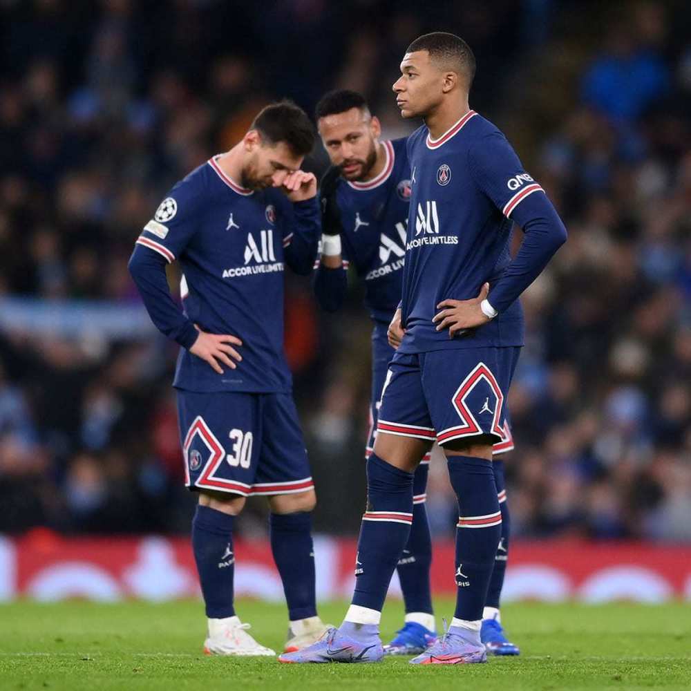 英媒：土耳其一名银行女经理诈骗球员3300万镑，被判入狱102年（英媒：土耳其一银行女经理骗走球员3300万英镑，获刑102年）