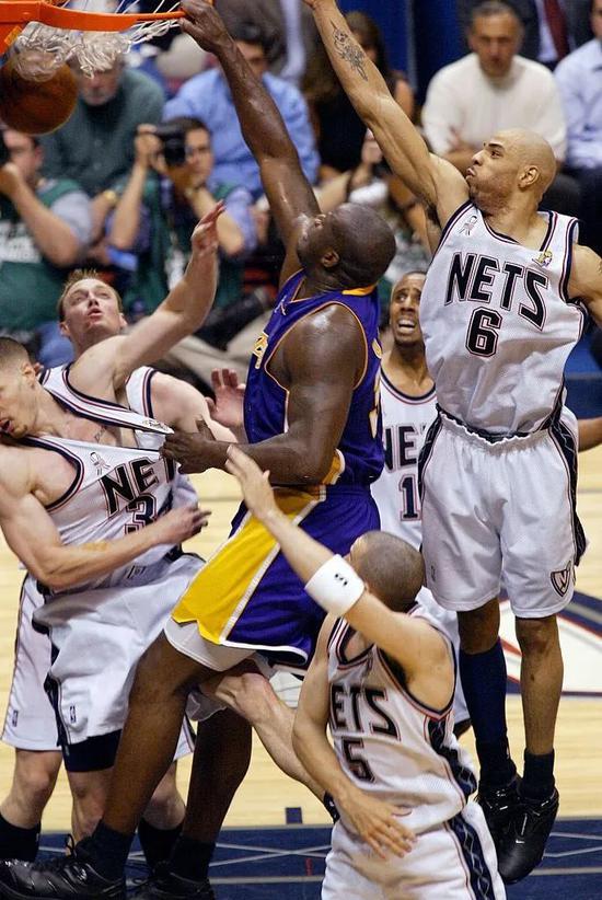 4-3险胜布莱顿＋斩获联赛4连胜＋跃居积分榜第3位＋各项赛事6连胜（4-3力克布莱顿，联赛四连胜升至第3，各项赛事豪取六连胜）