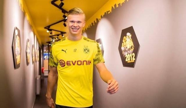 出线之战！意大利vs挪威首发：雷特吉PK哈兰德，巴雷拉出战（出线关键战！意大利对挪威首发出炉：雷特吉对决哈兰德，巴雷拉先发）