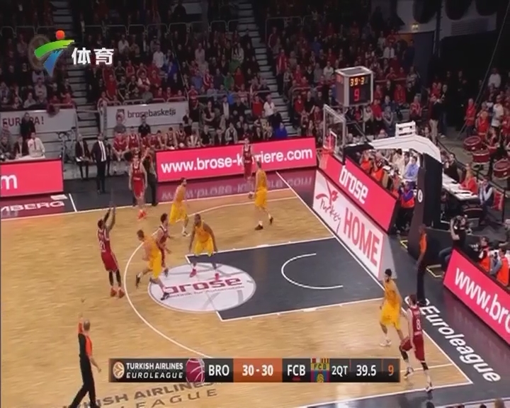 斯帕莱蒂：对球队整体表现很满意；DV9带伤出战表现出了责任感（斯帕莱蒂满意球队整体发挥，赞DV9带伤出战彰显责任担当）