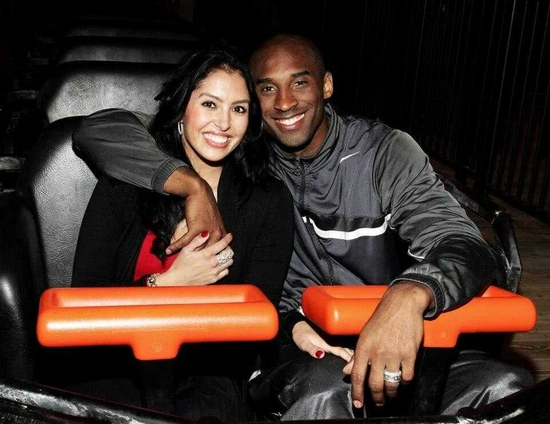 如何在足球场上保持心理稳定？（足球比赛中的心态管理指南）