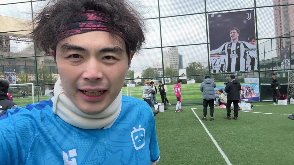 活塞单节净胜16分，三节得分破百领先25分打花老鹰（活塞单节赢16分，三节破百领先25分，提前打崩老鹰）