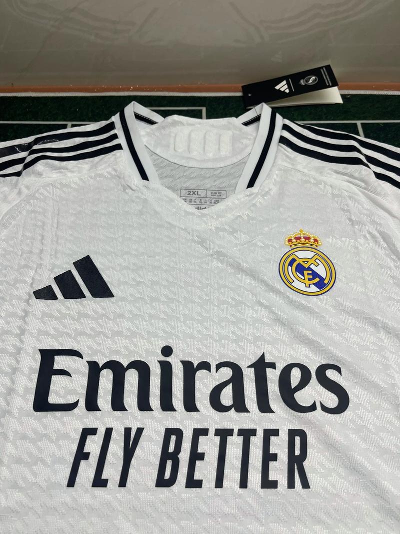 西甲：皇马客场1-1战平比利亚雷亚尔（西甲：皇马客场与比利亚雷亚尔1-1握手言和）