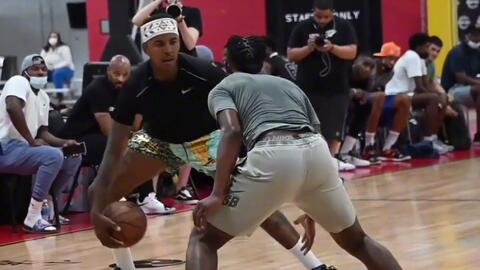 马尔蒂尼：米兰德比不决定冠军归属，意大利的对手都在进步（马尔蒂尼：米兰德比并非冠军定夺关键，意大利的对手正在变强）