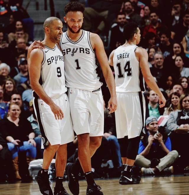 德转评年度最佳主帅：阿尔特塔、恩里克、弗里克、孔帕尼入围（德转公布年度最佳主帅候选名单：阿尔特塔、恩里克、弗里克、孔帕尼在列）