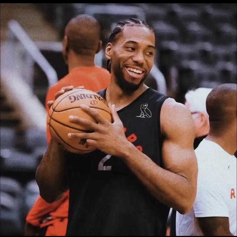 布斯克茨、阿尔巴正式退役，巴萨队长特尔施特根送祝福（布斯克茨与阿尔巴官宣退役，巴萨队长特尔施特根送上祝福）