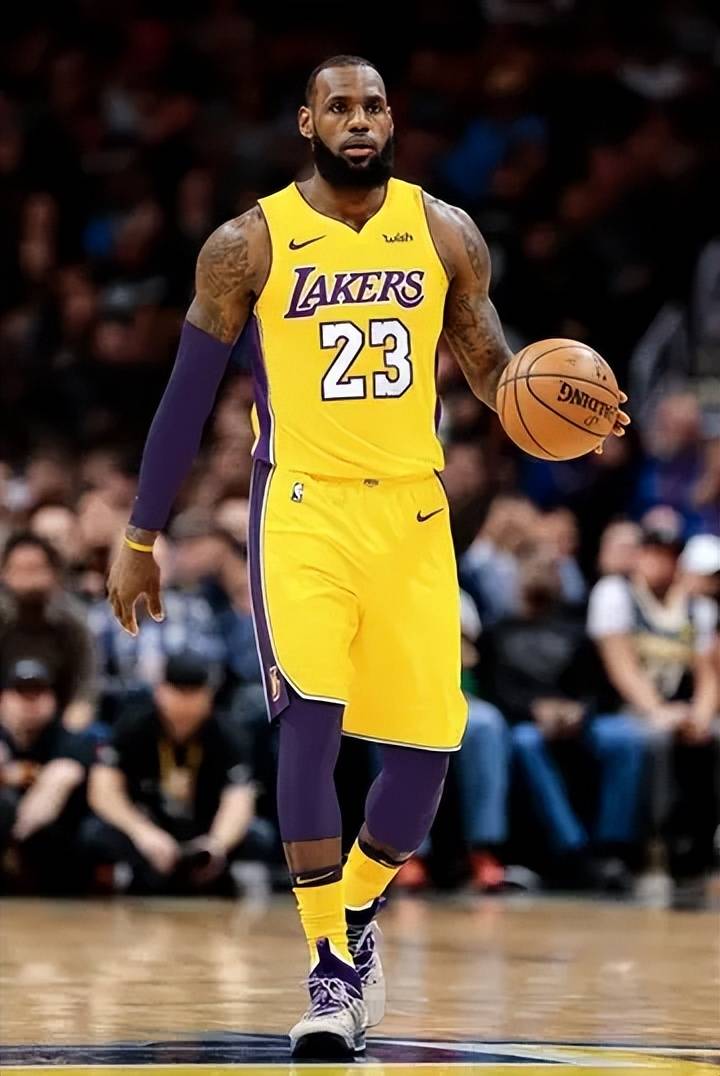 B席：鲁本-迪亚斯是我在足坛最好的朋友，渴望夺得世界杯冠军（B席：迪亚斯是我足坛至交，盼问鼎世界杯）